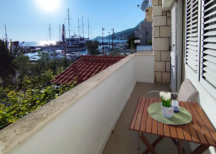 On The Perla Bianca דירה ז'סניסה