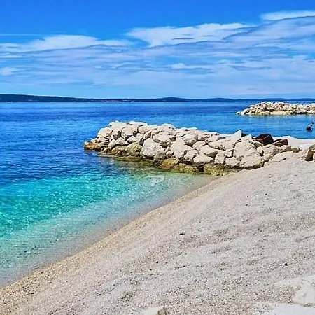 On The Perla Bianca Jesenice (Split-Dalmatia)