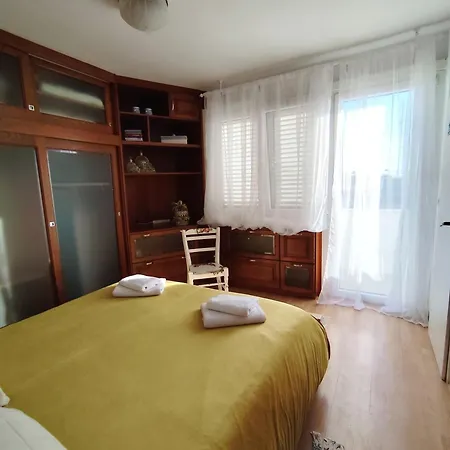 On The Perla Bianca Jesenice (Split-Dalmatia)