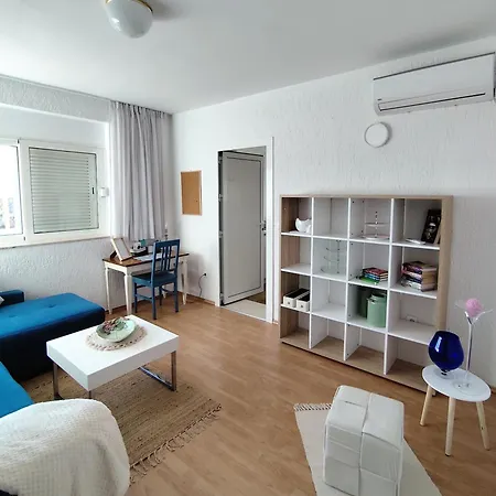 On The Perla Bianca Jesenice (Split-Dalmatia)